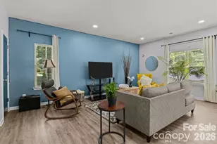 822 Lakehill Rd, Charlotte, NC 28214 - Photo 5