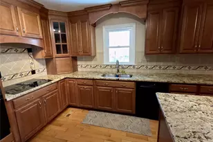 318 McCall Dr, Bessemer City, NC 28016 - Photo 9