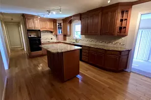 318 McCall Dr, Bessemer City, NC 28016 - Photo 5