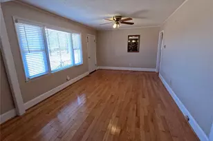 318 McCall Dr, Bessemer City, NC 28016 - Photo 3