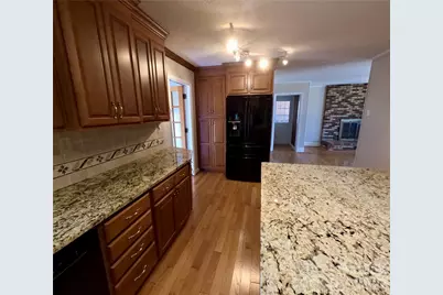 318 McCall Drive, Bessemer City, NC 28016 - Photo 7