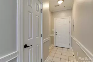 9233 Meadow Vista Rd, Charlotte, NC 28213 - Photo 9