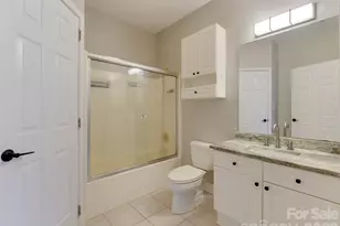 9233 Meadow Vista Rd, Charlotte, NC 28213 - Photo 7