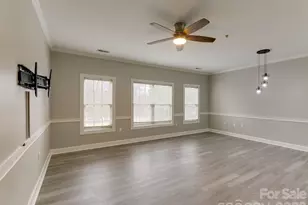 9233 Meadow Vista Rd, Charlotte, NC 28213 - Photo 19