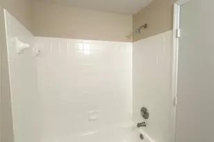 1610 Arlyn Cir, Charlotte, NC 28213 - Photo 15