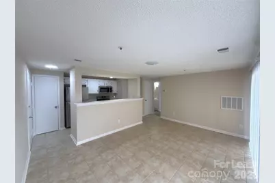1610 Arlyn Circle #D, Charlotte, NC 28213 - Photo 7