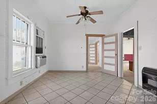 137 Duke St, Granite Falls, NC 28630 - Photo 5