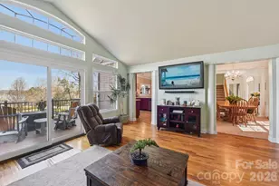 9484 Riviera Dr, Sherrills Ford, NC 28673 - Photo 5