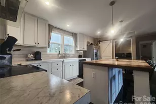 659 Cold Creek Rd, Canton, NC 28716 - Photo 19