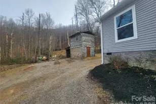 659 Cold Creek Rd, Canton, NC 28716 - Photo 9