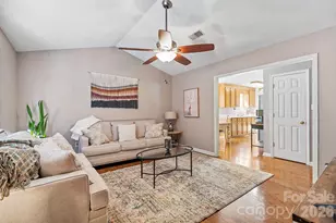 106 Thistle Ct, Greenwood, SC 29649 - Photo 3