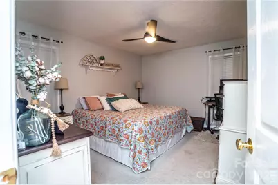 3321 39th Avenue Court NE #5, Hickory, NC 28601 - Photo 7