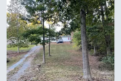 630 Pinelake Drive, Troy, NC 27371 - Photo 7