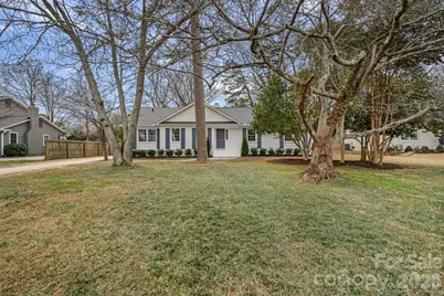 6040 Springhouse Lane, Charlotte, NC 28211 - Photo 37