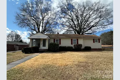 613 W Mill Street, Landis, NC 28088 - Photo 1