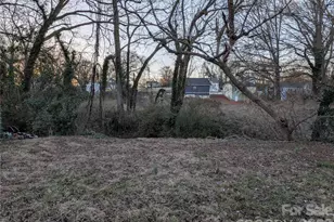 525 S Trenton St, Gastonia, NC 28052 - Photo 35