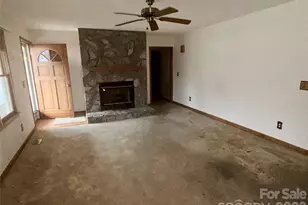 208 Hickory Hills Ln, Lexington, NC 27295 - Photo 3