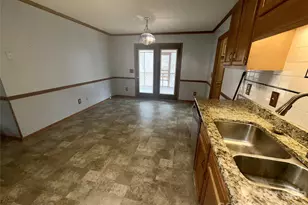 208 Hickory Hills Ln, Lexington, NC 27295 - Photo 9