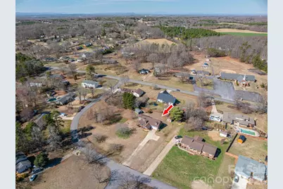 2617 Surrey Drive, Lincolnton, NC 28092 - Photo 9