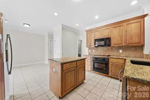 5834 Lake Wylie Rd, Lake Wylie, SC 29710 - Photo 13