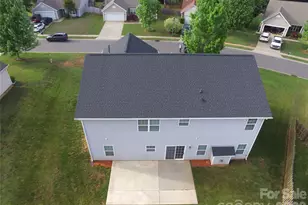 10229 Highland Creek Cir, Fort Mill, SC 29707 - Photo 35