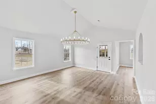 401 Heather Glen Ln, Belmont, NC 28012 - Photo 5