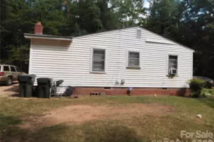 121 Taylor St, York, SC 29745 - Photo 3