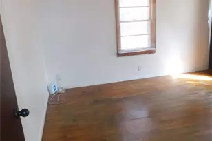 121 Taylor St, York, SC 29745 - Photo 9