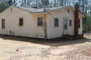 121 Taylor St, York, SC 29745 - Photo 3