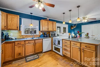 123 Sandy Creek Drive, Gastonia, NC 28052 - Photo 17