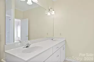 390 Classic Oaks Cir, Hendersonville, NC 28792 - Photo 23