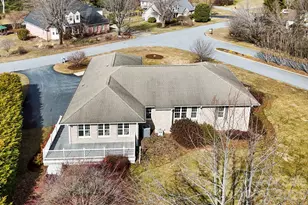 390 Classic Oaks Cir, Hendersonville, NC 28792 - Photo 33