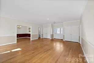 390 Classic Oaks Cir, Hendersonville, NC 28792 - Photo 7