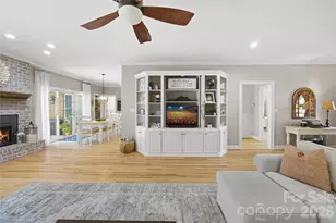 350 Royal Burgess Dr, Campobello, SC 29322 - Photo 3