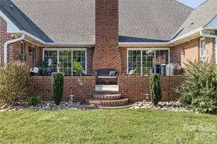 350 Royal Burgess Dr, Campobello, SC 29322 - Photo 35