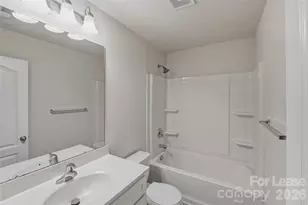 8422 Candlenut Ln, Charlotte, NC 28215 - Photo 19