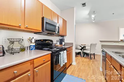 900 Vista Lake Drive #301, Candler, NC 28715 - Photo 7