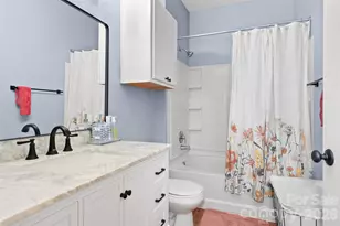 900 Vista Lake Dr, Candler, NC 28715 - Photo 11