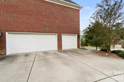 18021 Pawleys Plantation Lane, Charlotte, NC 28278 - Photo 5