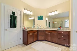 18021 Pawleys Plantation Ln, Charlotte, NC 28278 - Photo 25