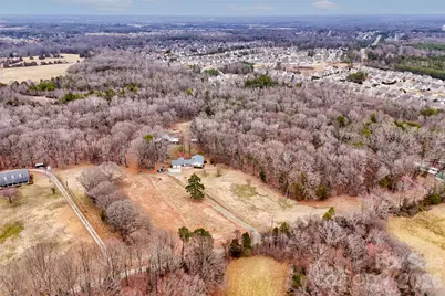 9201 McCorkle Lane, Charlotte, NC 28215 - Photo 29