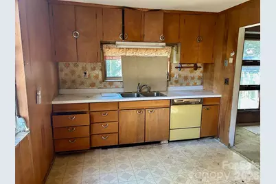 1911 White Street, Gastonia, NC 28052 - Photo 3