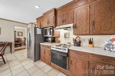 219 Williamsburg Lane, Wadesboro, NC 28170 - Photo 9