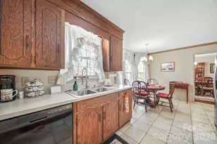 219 Williamsburg Ln, Wadesboro, NC 28170 - Photo 11