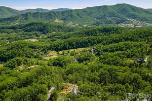872 Mountainside Dr, Waynesville, NC 28786 - Photo 7
