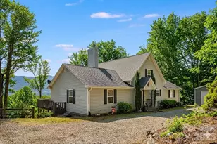 872 Mountainside Dr, Waynesville, NC 28786 - Photo 3