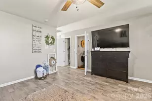 266 Valerie Dr, Lincolnton, NC 28092 - Photo 9