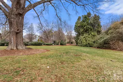 8745 Fox Chase Lane, Charlotte, NC 28269 - Photo 15