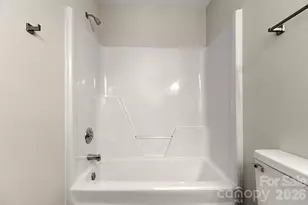 8745 Fox Chase Ln, Charlotte, NC 28269 - Photo 29