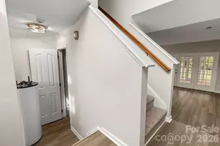 8745 Fox Chase Ln, Charlotte, NC 28269 - Photo 17